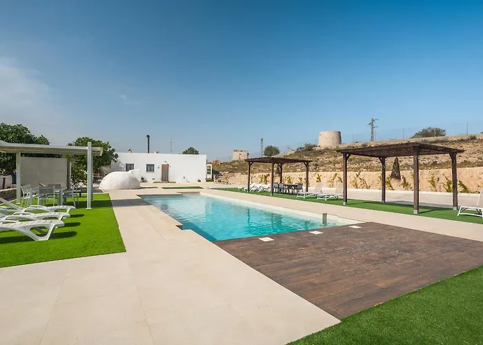 Villa De Fernan Perez